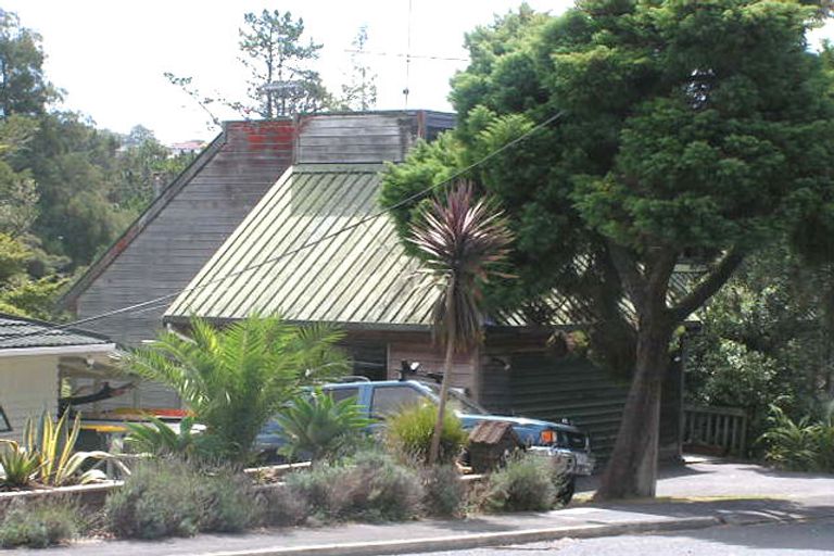 Photo of property in 18 Park Avenue, Northcote, Auckland, 0626