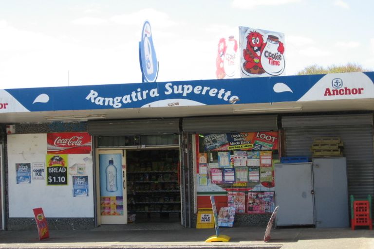 Photo of property in 1/225 Rangatira Road, Beach Haven, Auckland, 0626