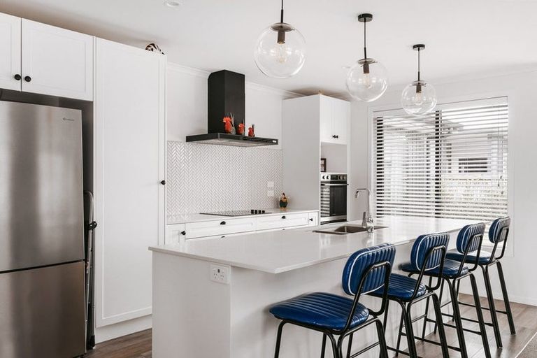 Photo of property in 4 Washingtonia Way, Omokoroa, 3114