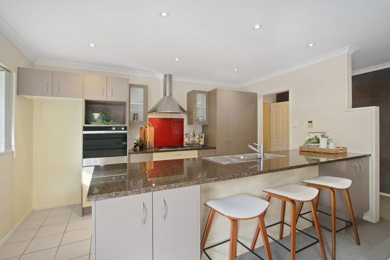 Photo of property in 15 Reidy Place, Pukekohe, 2120