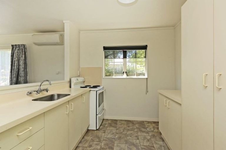Photo of property in 2/903 Lyell Street, Akina, Hastings, 4122