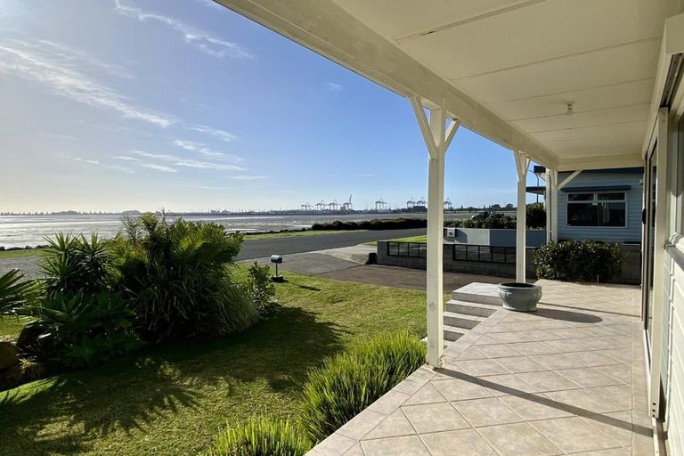 Photo of property in 92 Harbour Drive, Otumoetai, Tauranga, 3110