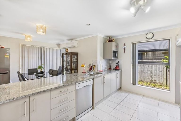 Photo of property in 14 Christobel Circle, Huntington, Hamilton, 3210