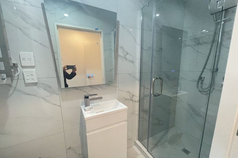 Photo of property in 1/40 Mark Edward Drive, Half Moon Bay, Auckland, 2012