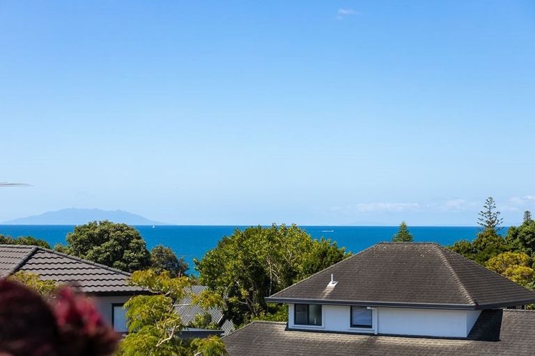 Photo of property in 27 Commodore Court, Gulf Harbour, Whangaparaoa, 0930