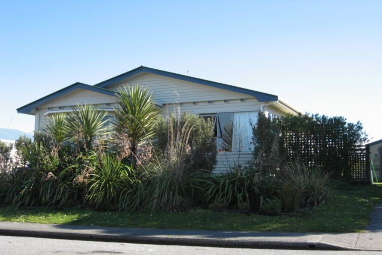 Photo of property in 207 Revell Street, Hokitika, 7810