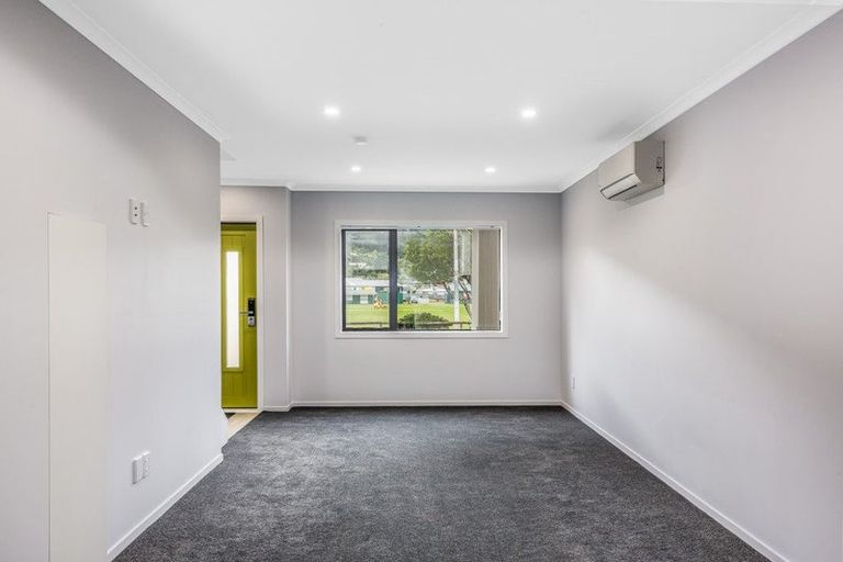 Photo of property in 3/33 Fitzherbert Road, Wainuiomata, Lower Hutt, 5014