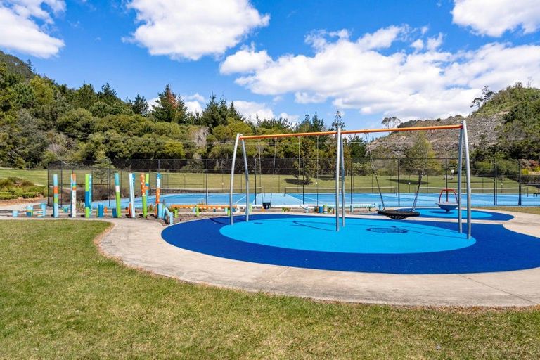 Photo of property in 332 Waterways Parade, Pauanui, Hikuai, 3579