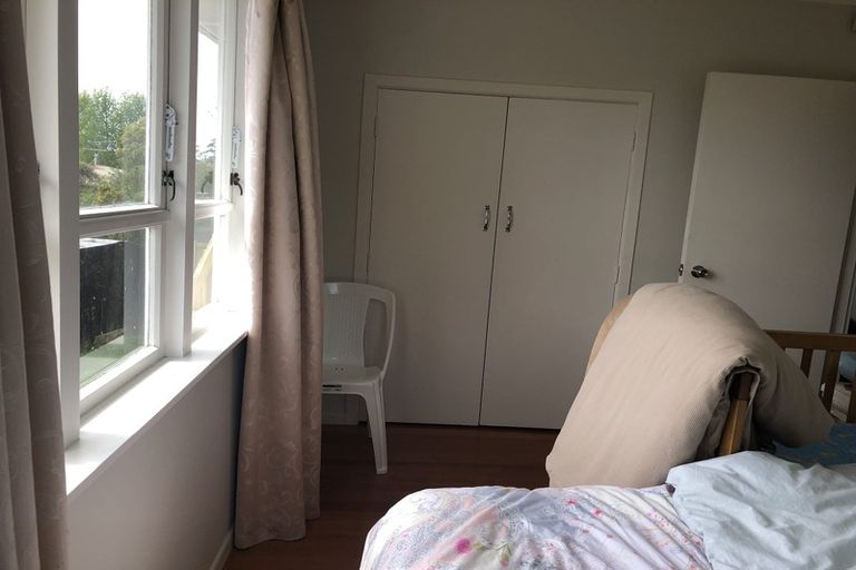 Photo of property in 4 La Trobe Street, Pakuranga Heights, Auckland, 2010