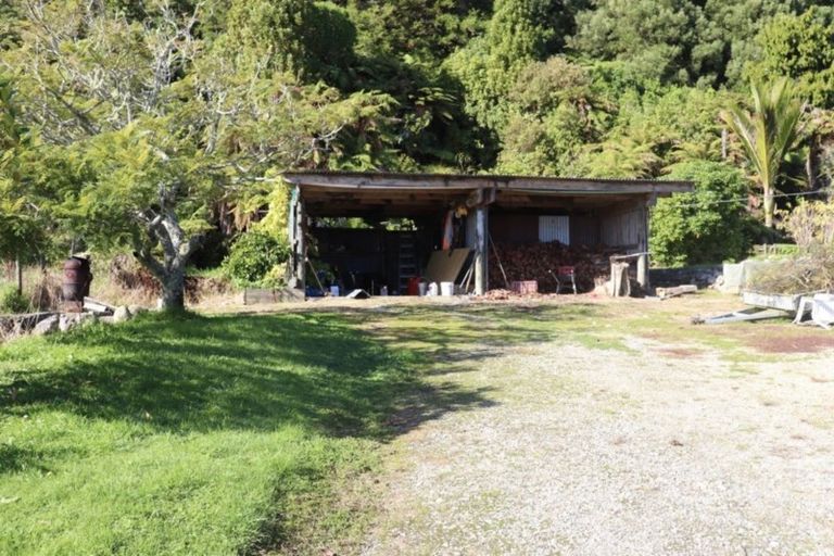 Photo of property in 4870 Karamea Highway, Karamea, 7893