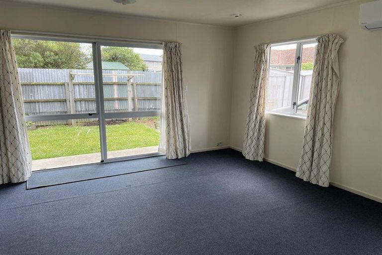 Photo of property in 30b Roche Avenue, Upper Riccarton, Christchurch, 8041