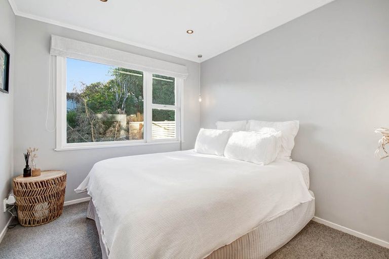 Photo of property in 1/29 Bruce Road, Glenfield, Auckland, 0629