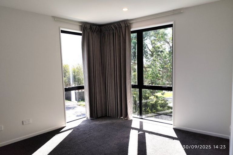Photo of property in 4 Chatsworth Crescent, Pakuranga Heights, Auckland, 2010