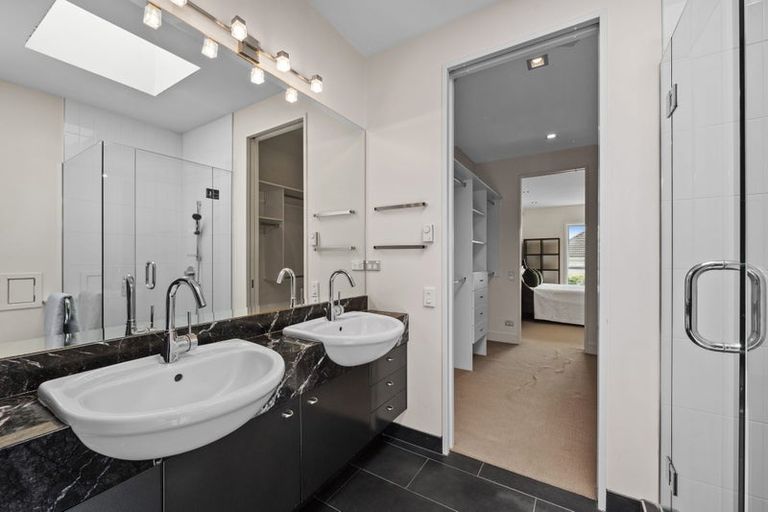 Photo of property in 5/258 Hurstmere Road, Takapuna, Auckland, 0622