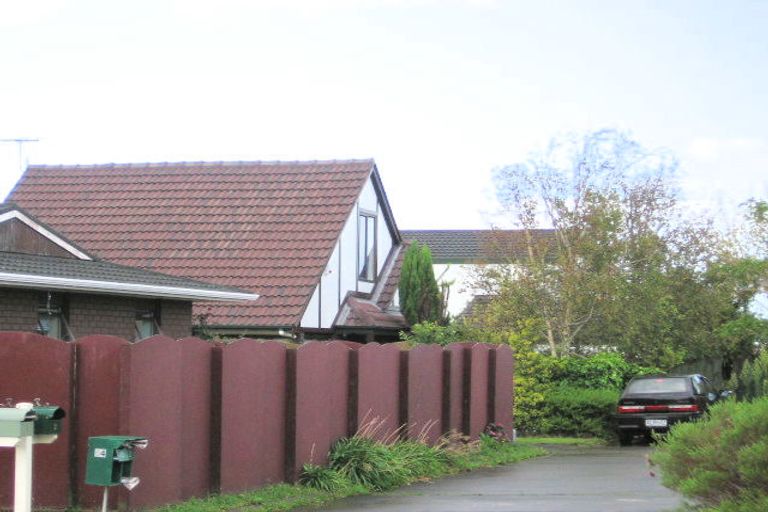 Photo of property in 14b Bungalore Place, Half Moon Bay, Auckland, 2012