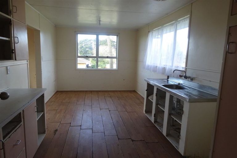 Photo of property in 2 Arnhem Place, Pukekohe, 2120