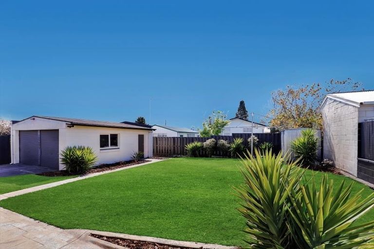 Photo of property in 47 Mears Road, St Andrews, Hamilton, 3200