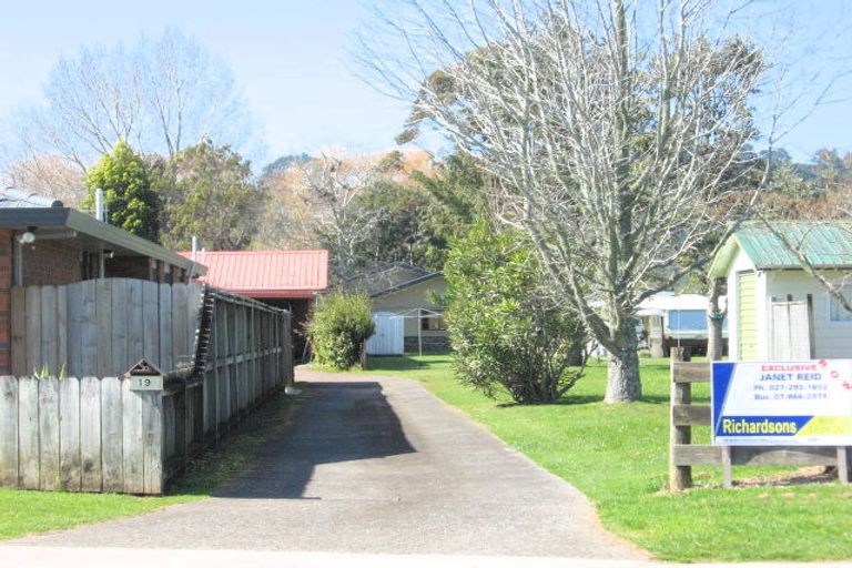Photo of property in 17 Cook Drive, Whitianga, 3510