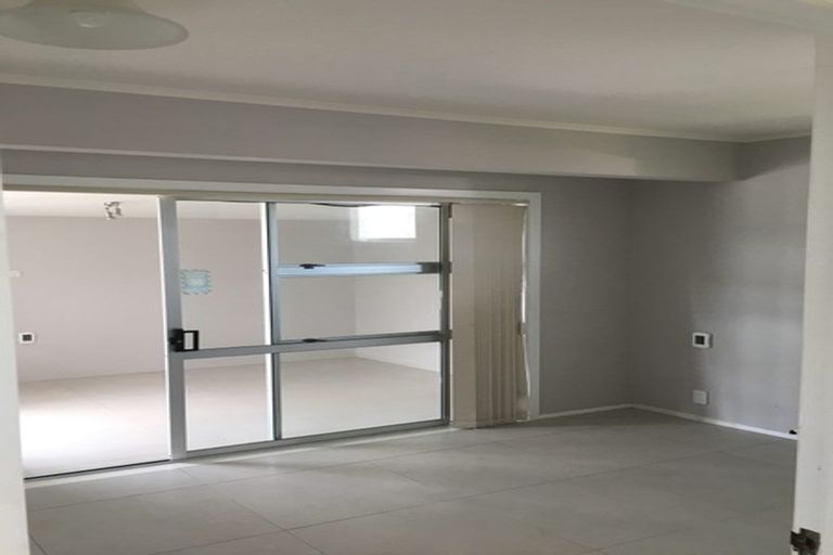 Photo of property in 25 Antrim Crescent, Otara, Auckland, 2023