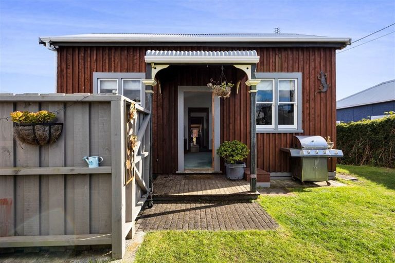 Photo of property in 50/50a Gaine Street, New Plymouth, 4310