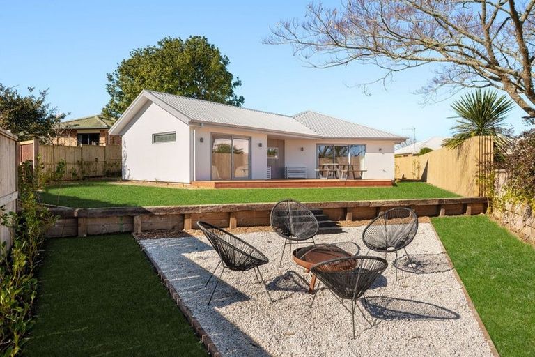 Photo of property in 3 Mcleod Mews, Rototuna, Hamilton, 3210