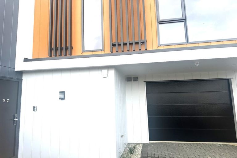 Photo of property in 9c Liam Place, Half Moon Bay, Auckland, 2012