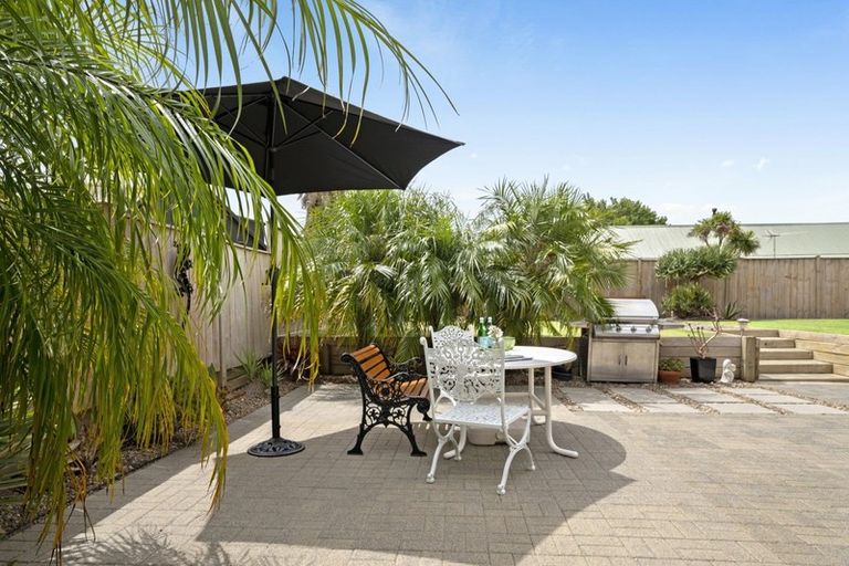 Photo of property in 21 Pine Harbour Parade, Beachlands, Auckland, 2018