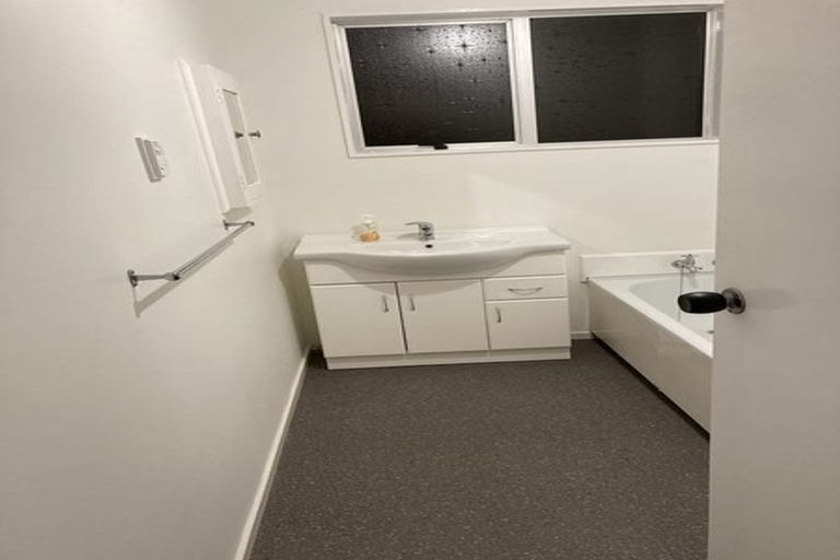 Photo of property in 47b Cypress Drive, Maungaraki, Lower Hutt, 5010