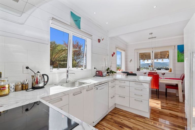 Photo of property in 33 Mountain Road, Western Heights, Rotorua, 3015