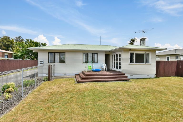 Photo of property in 26 Cosgrave Road, Papakura, 2110