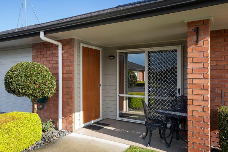 Photo of property in 11 Walter Court, Cambridge, 3434