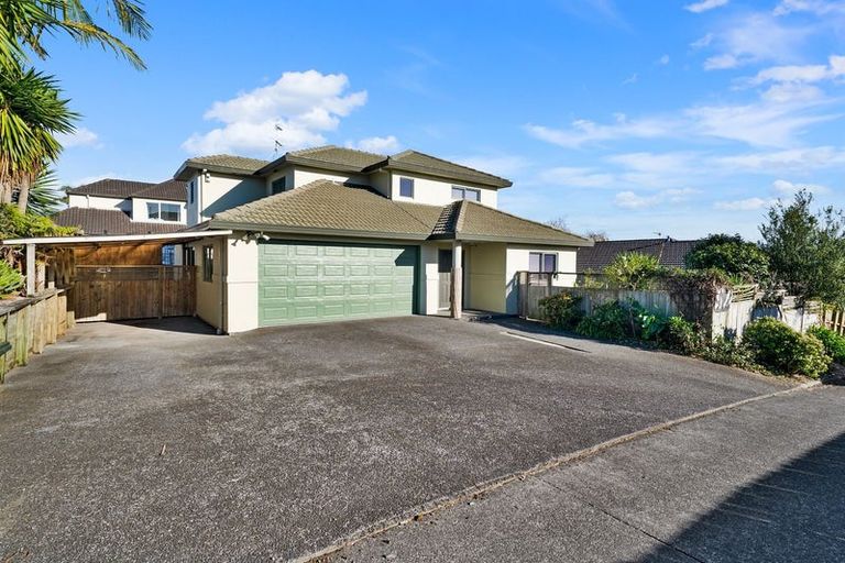 Photo of property in 57a Redoubt Road, Goodwood Heights, Auckland, 2105