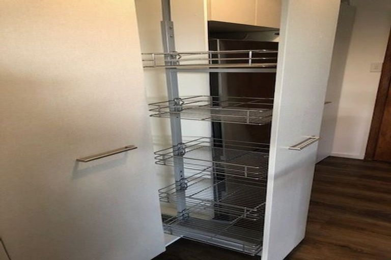 Photo of property in 3/37 Singers Road, Korokoro, Lower Hutt, 5012