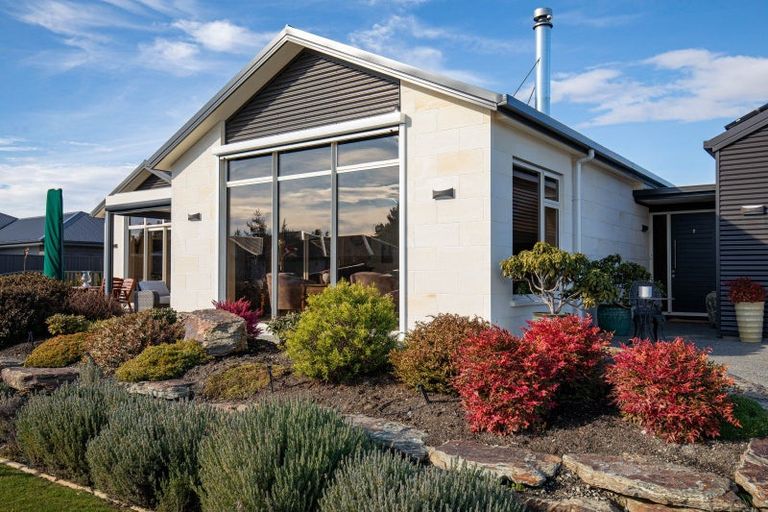 Photo of property in 52 Larch Crescent, Alexandra, 9320