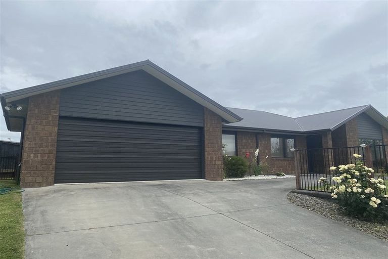Photo of property in 90 Stirling Drive, Morrinsville, 3300