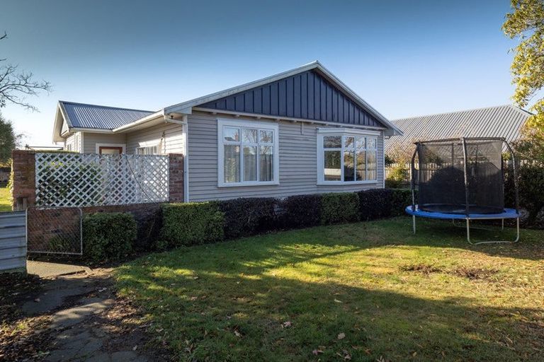 Photo of property in 17 Cameron Street, Ashburton, 7700