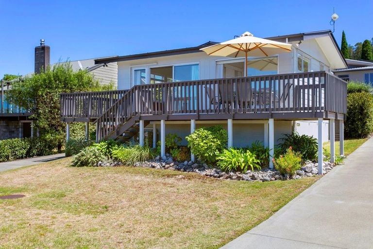 Photo of property in 2/12 Isobel Street, Acacia Bay, Taupo, 3330