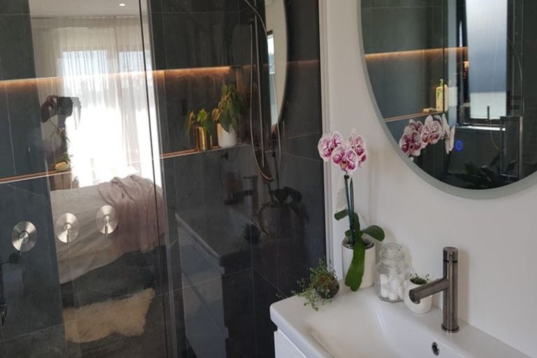 Photo of property in 12 Mccahon Drive, Rangiora, 7400