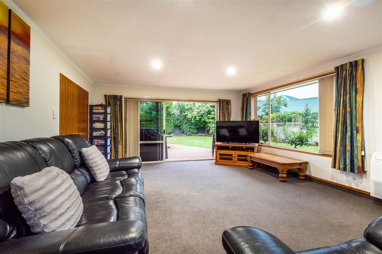 Photo of property in 28 Silverstream Drive, Mosgiel, 9024