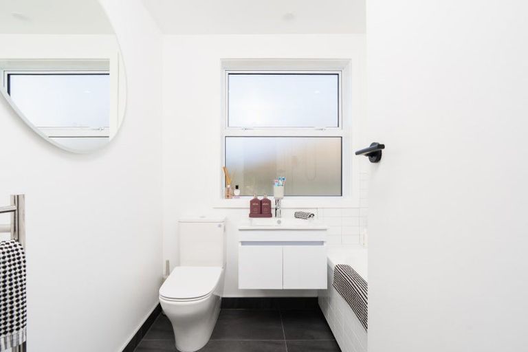 Photo of property in 32 Franklin Street, Dalmore, Dunedin, 9010