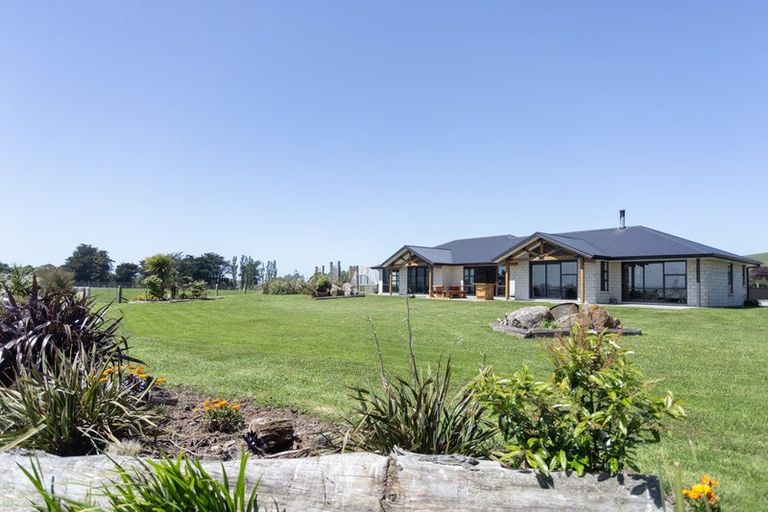 Photo of property in 16 Tain Street, Herbert, Oamaru, 9495