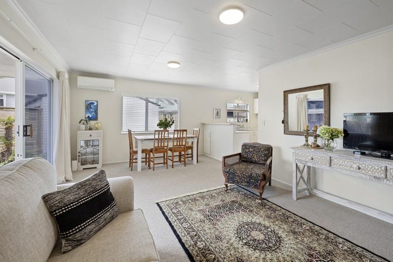 Photo of property in 7a Bedford Street, Fitzroy, New Plymouth, 4312