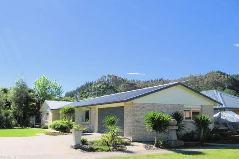 Photo of property in 2 Kingfisher Drive, Whataupoko, Gisborne, 4010