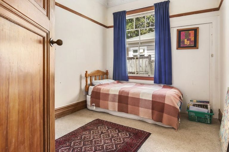 Photo of property in 113 Glenmore Street, Kelburn, Wellington, 6012