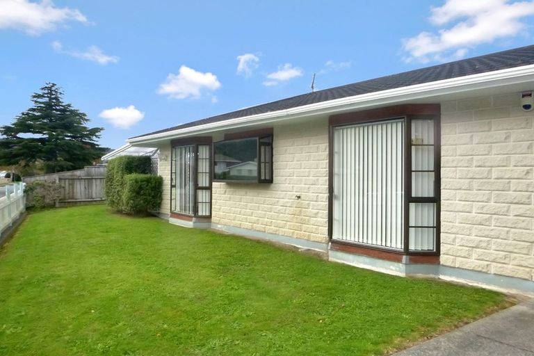 Photo of property in 14a Holdsworth Avenue, Trentham, Upper Hutt, 5018