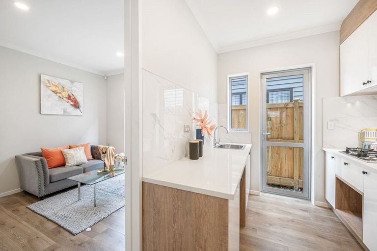 Photo of property in 60 Hikuawa Road, Flat Bush, Auckland, 2019