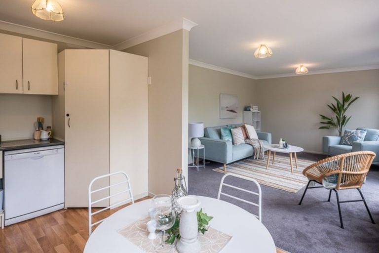 Photo of property in 12b Redwood Close, Paraparaumu, 5032