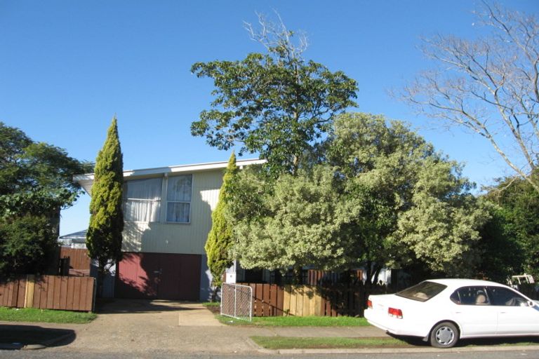 Photo of property in 1 Sunlands Drive, Manurewa, Auckland, 2102
