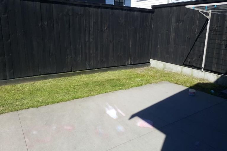 Photo of property in 12 Poaka Road, Hobsonville, Auckland, 0616
