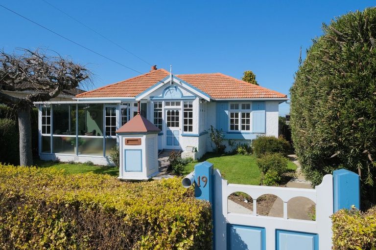 Photo of property in 19 Mornington Road, Balaclava, Dunedin, 9011